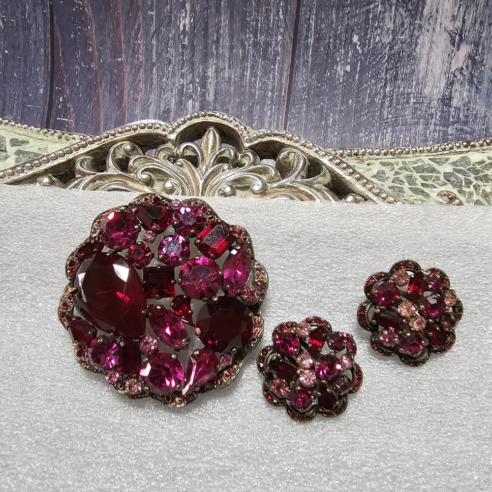 Elegant Pink Crystal Brooch and Earring Set Albert Weiss